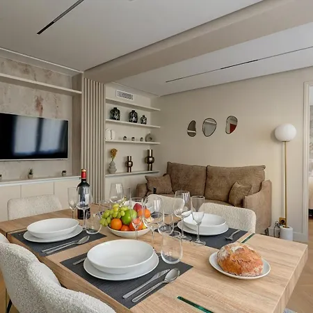 364 Suite Fondary 2 - Superb Apartment In Parigi Esterno foto